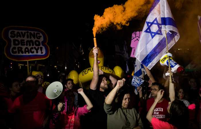 Около 500 тысяч человек приняли участие в акциях протеста против правительства в Израиле