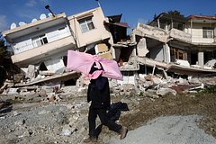 Число погибших при землетрясениях в Турции превысило 41 тысячу человек