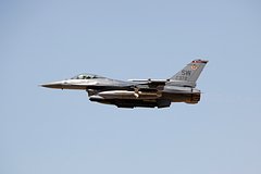 В США испытали новую систему РЭБ для F-16
