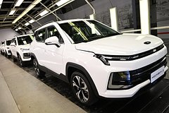 «Москвич» назвал число произведенных с начала года автомобилей