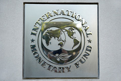 Украина захотела договориться о кредите до 20 миллиардов долларов с МВФ