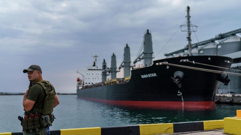 Минобороны Турции сообщило о первой отправке судна с зерном из Одессы