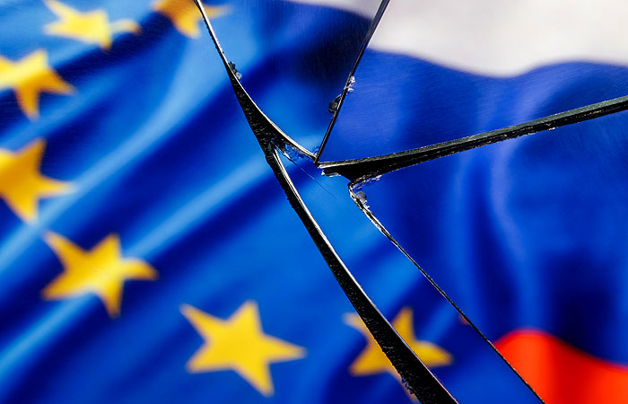 ЕС десятым пакетом санкций наложил ограничения на половину своего экспорта в РФ