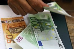 Курс евро превысил 101 рубль