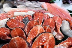 Угроза запрета экспорта «взвинтила» цены на красную рыбу в России