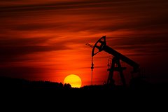 Санкции против нефти и газа России признали бесполезными