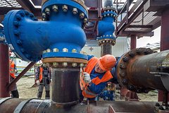 Нефтегазовые доходы России пошли вверх после роста курса доллара
