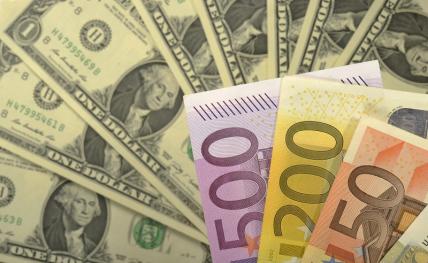 Доллар или евро: эксперт пояснил усиление европейской валюты