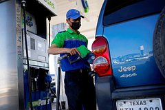 США предрекли рост цен на бензин
