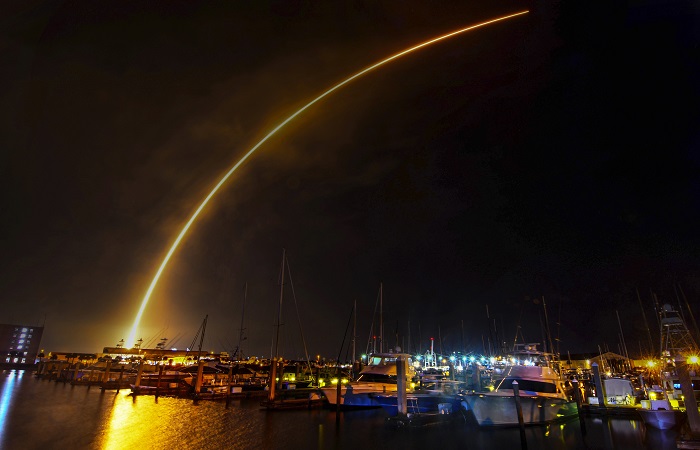 Ракета SpaceX стартовала на орбиту с новой группой интернет-спутников Starlink