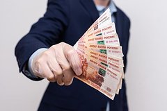В России с 1 октября повышены зарплаты бюджетников и чиновников