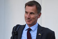 Глава Минфина Британии возложил вину за рецессию в стране на Россию