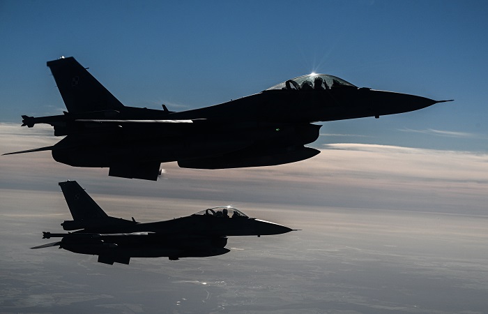 Лавров заявил, что РФ рассматривает передачу ВСУ истребителей F-16 как ядерную угрозу