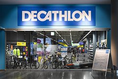 Власти России решили запретить Decathlon продавать магазины по одному