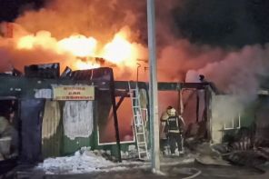 Руководство сгоревшего приюта в Кемерово не пустило инспектора: Пожар в частном доме престарелых. ФОТО